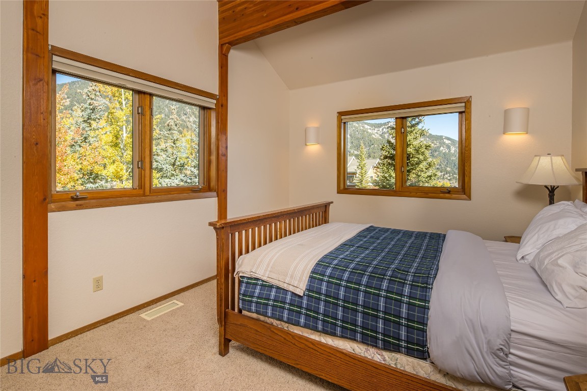 372 Chief Joseph Trail