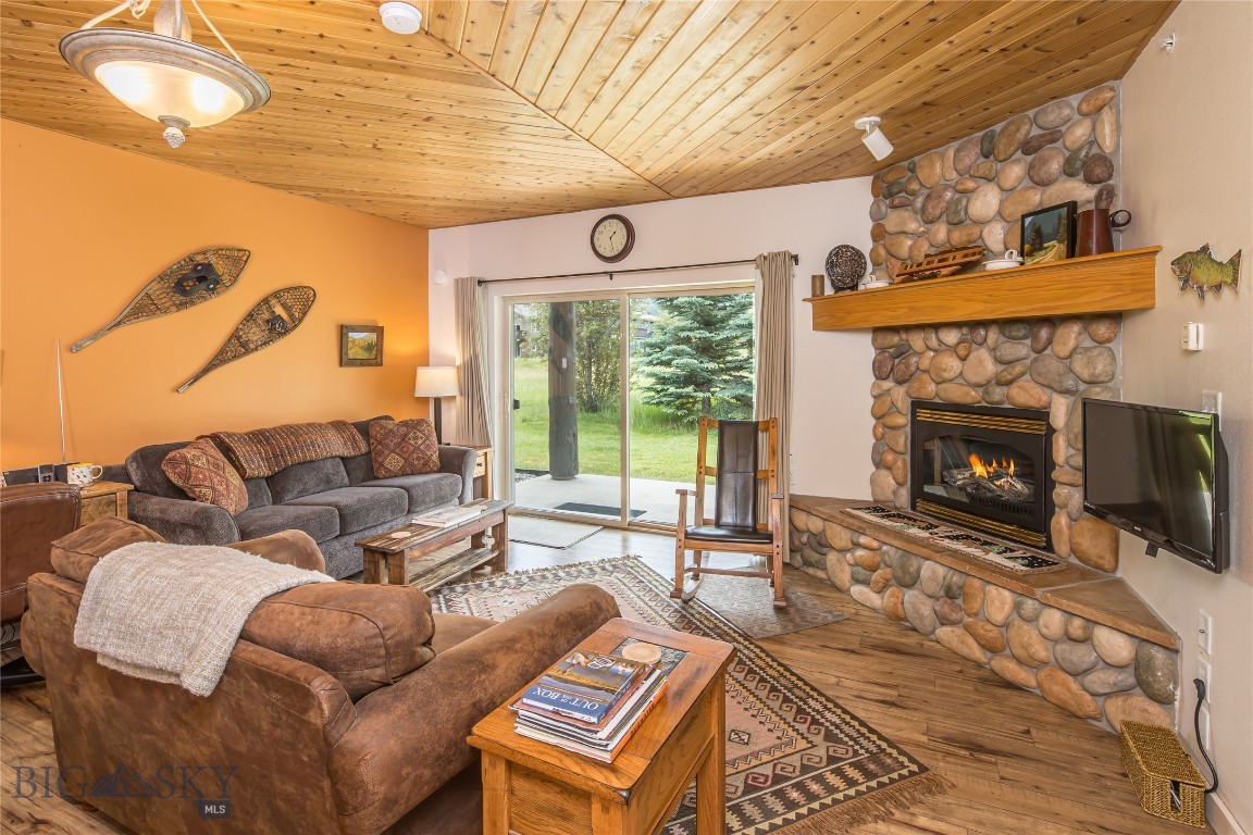 120 Firelight Drive C5