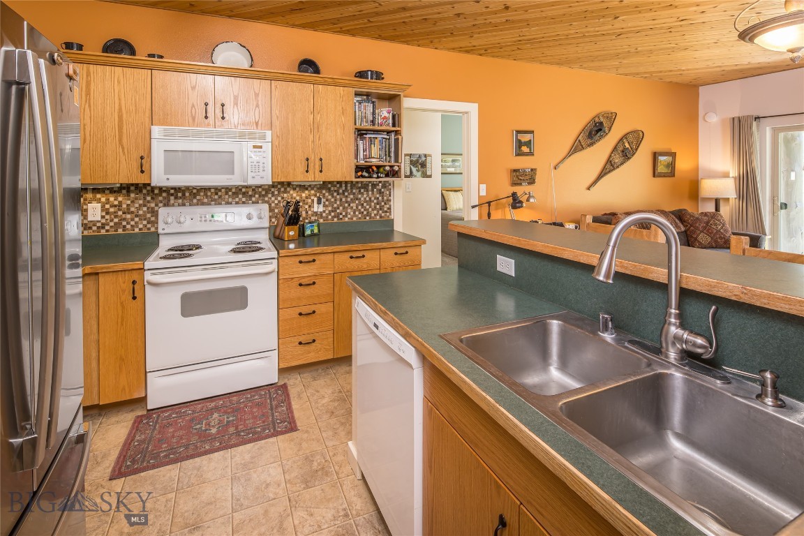 120 Firelight Drive C5