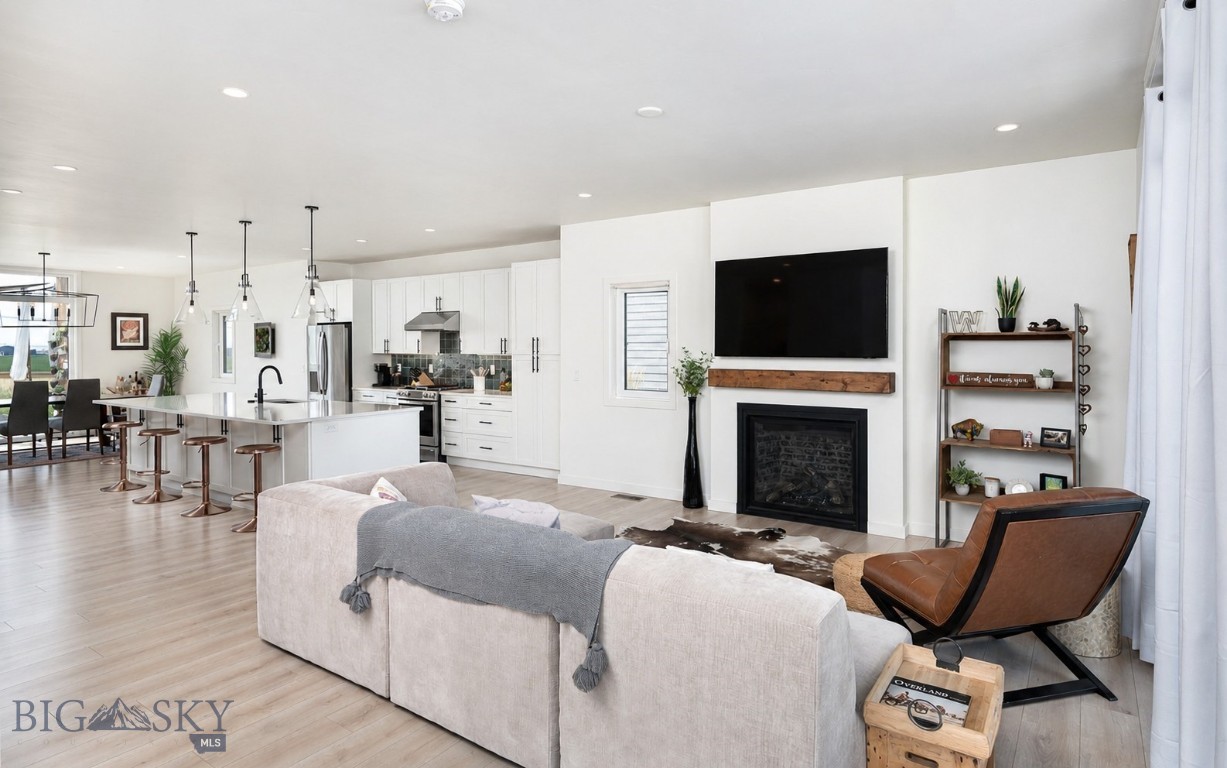 173 Lion Peak Drive