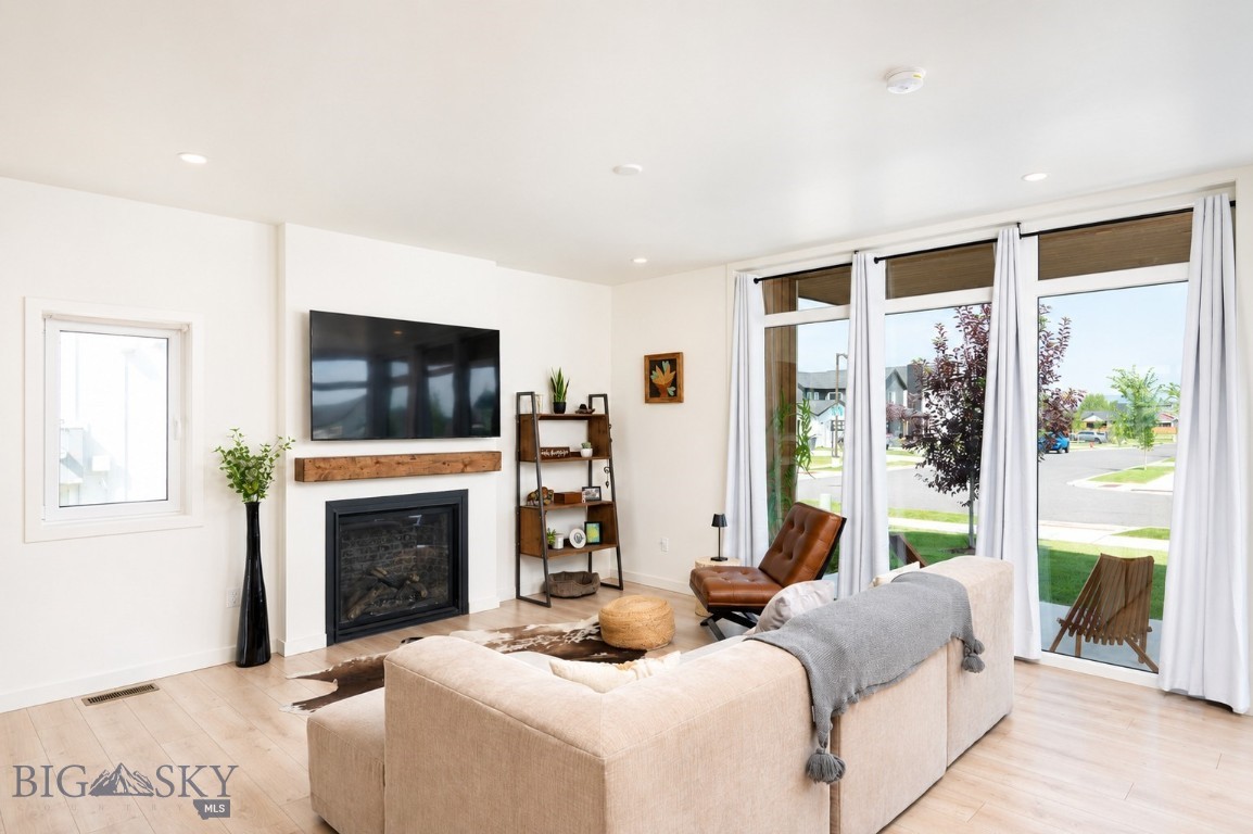 173 Lion Peak Drive