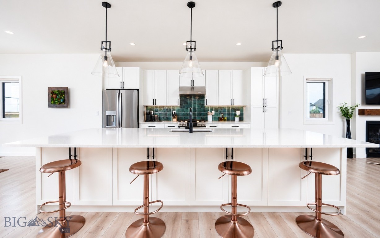 173 Lion Peak Drive