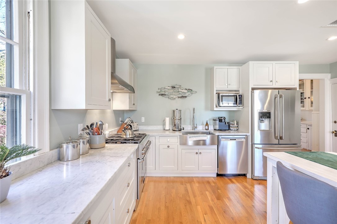 100 Meeting Street 2