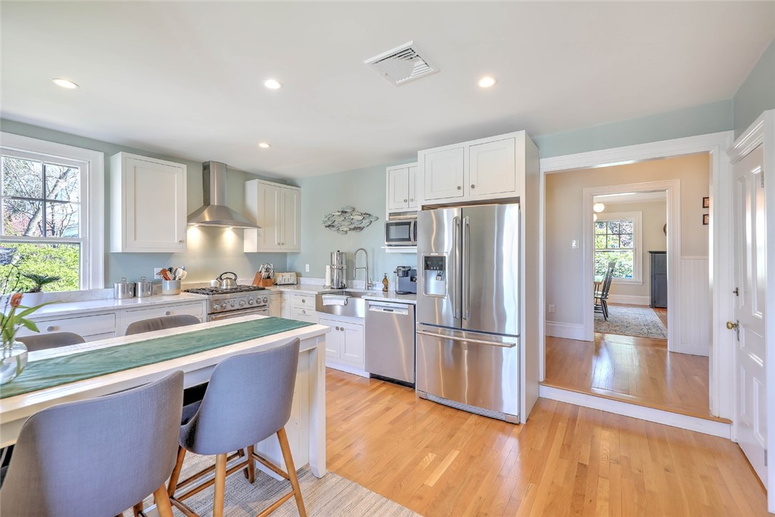 100 Meeting Street 2