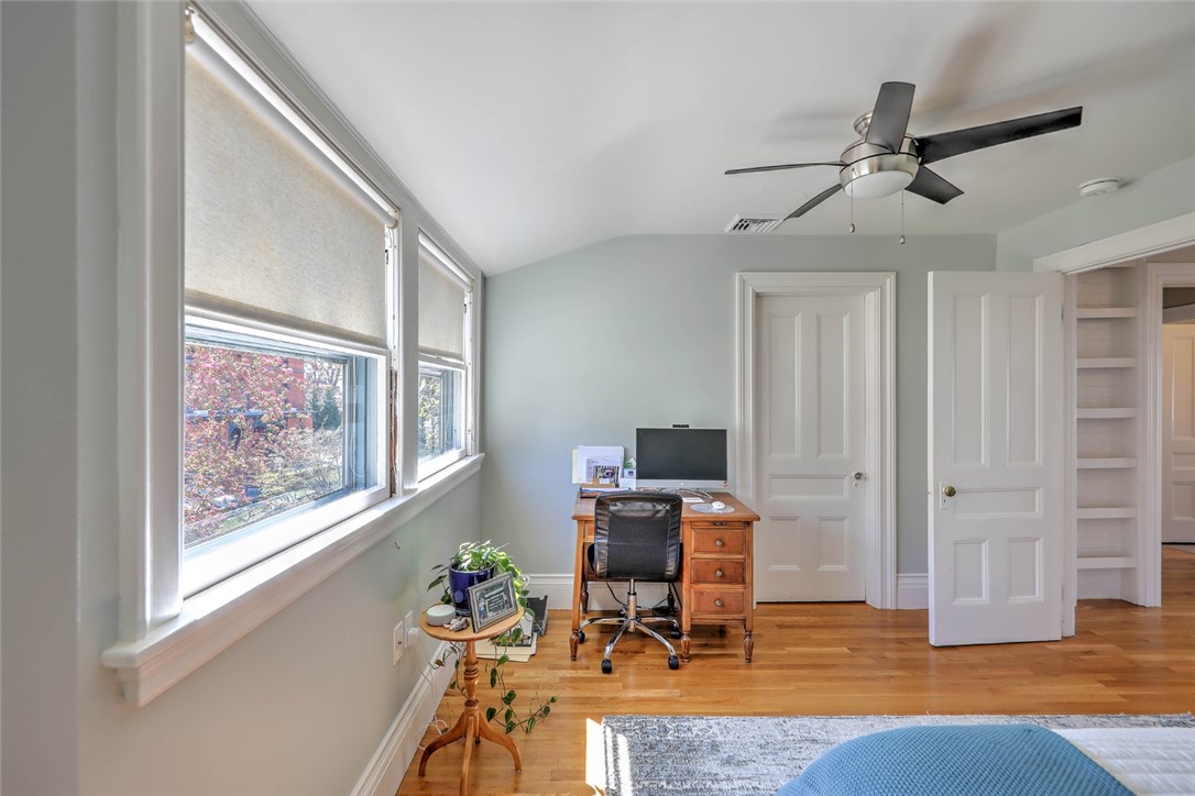 100 Meeting Street 2