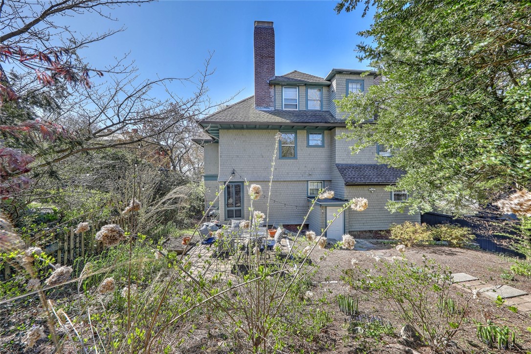 100 Meeting Street 2