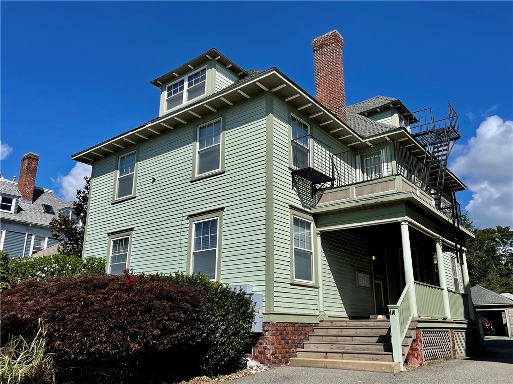 410 Angell Street 2