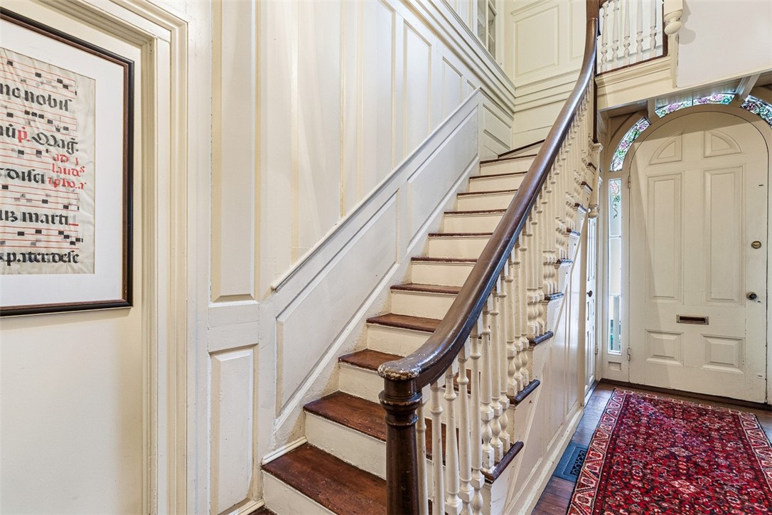 207 Williams Street 2