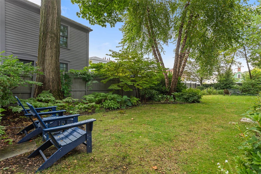 207 Williams Street 2