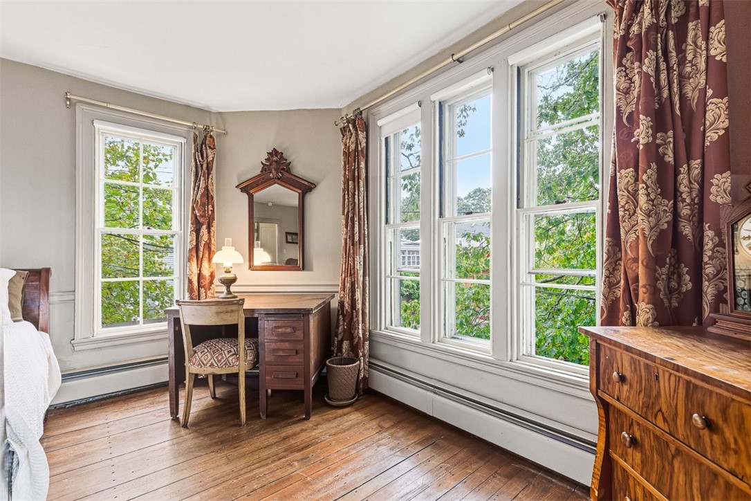 207 Williams Street 2