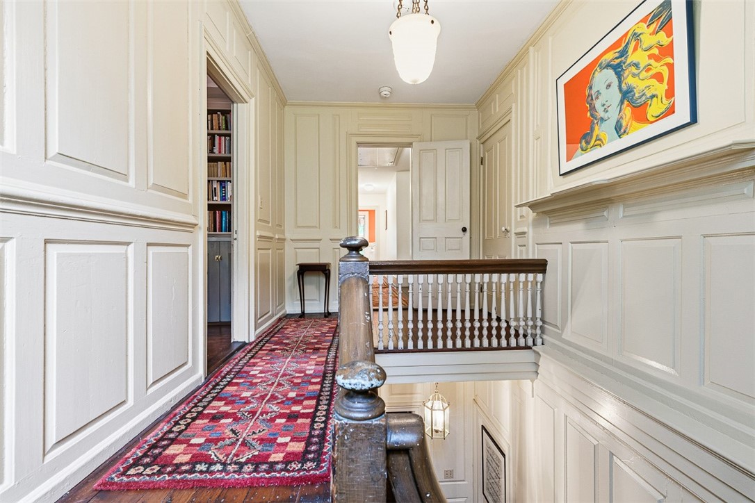 207 Williams Street 2