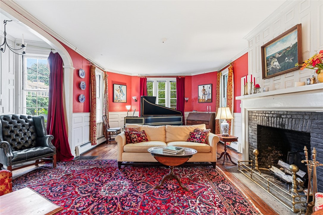 207 Williams Street 2