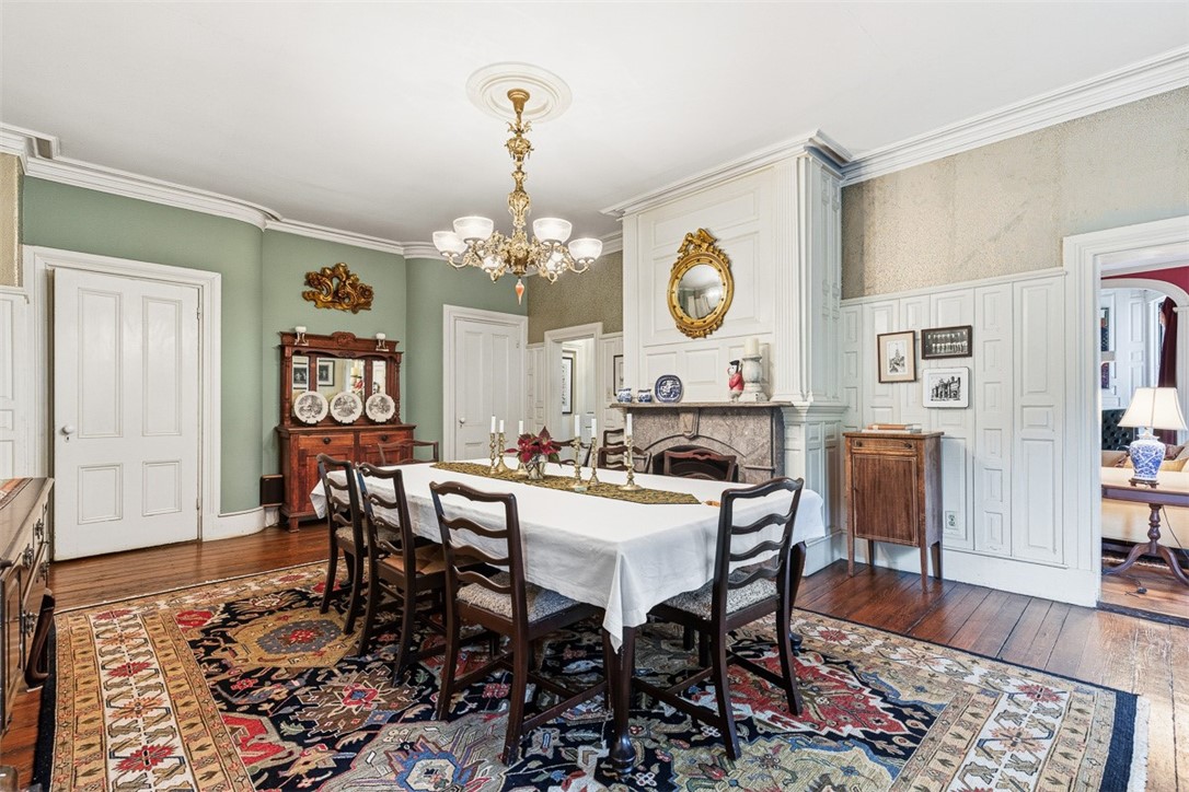 207 Williams Street 2