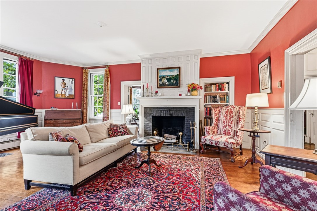 207 Williams Street 2