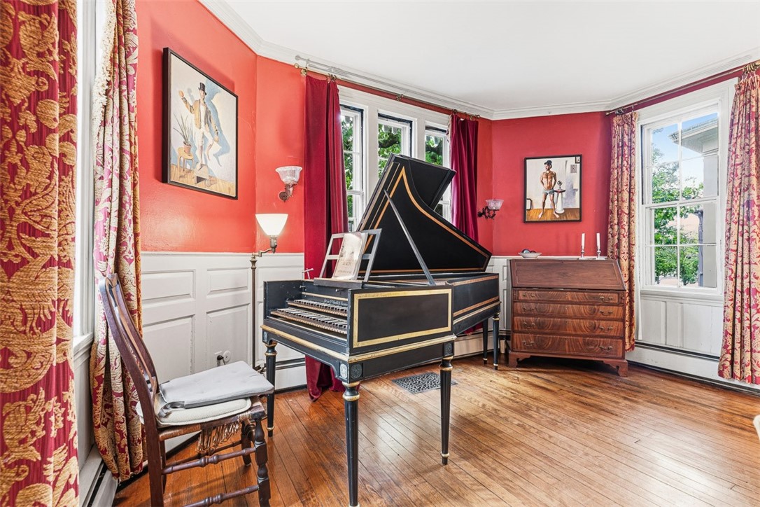 207 Williams Street 2