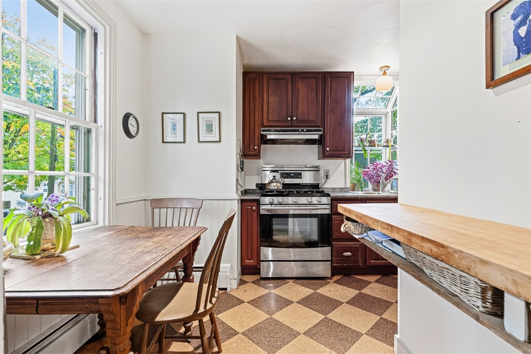 207 Williams Street 2