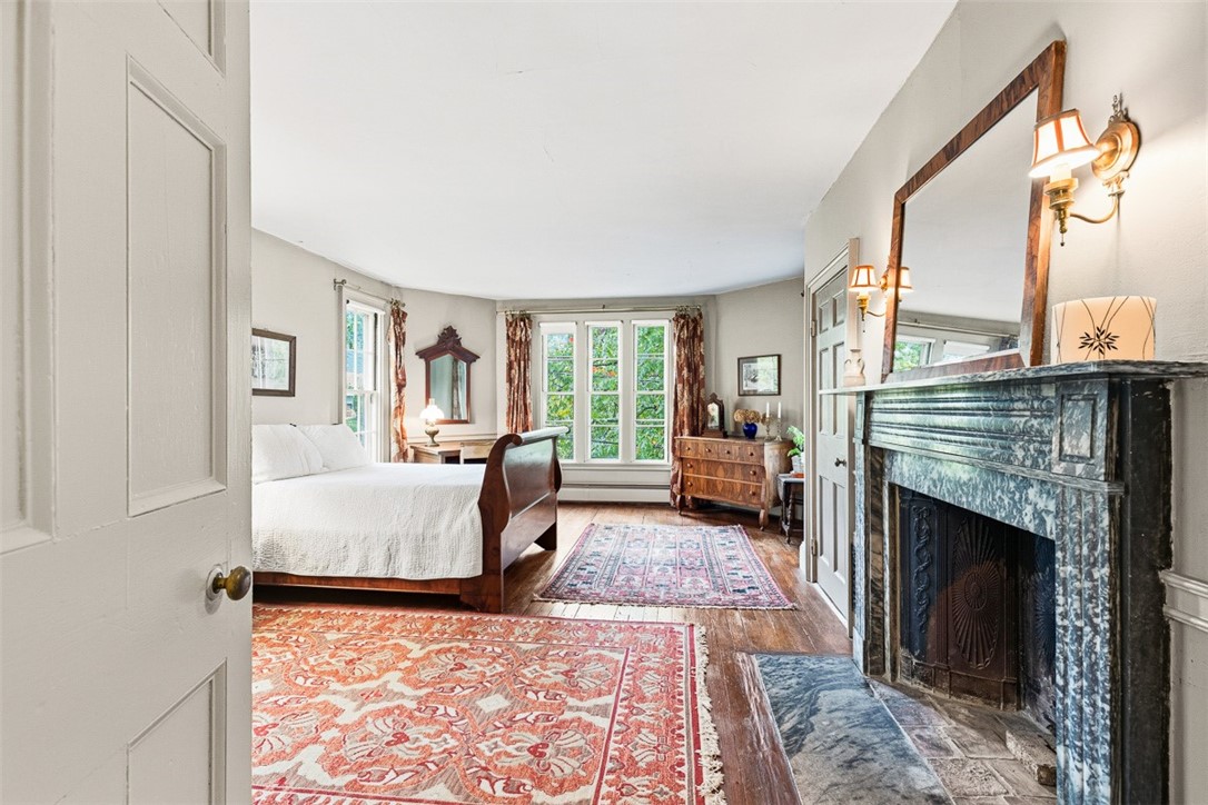 207 Williams Street 2