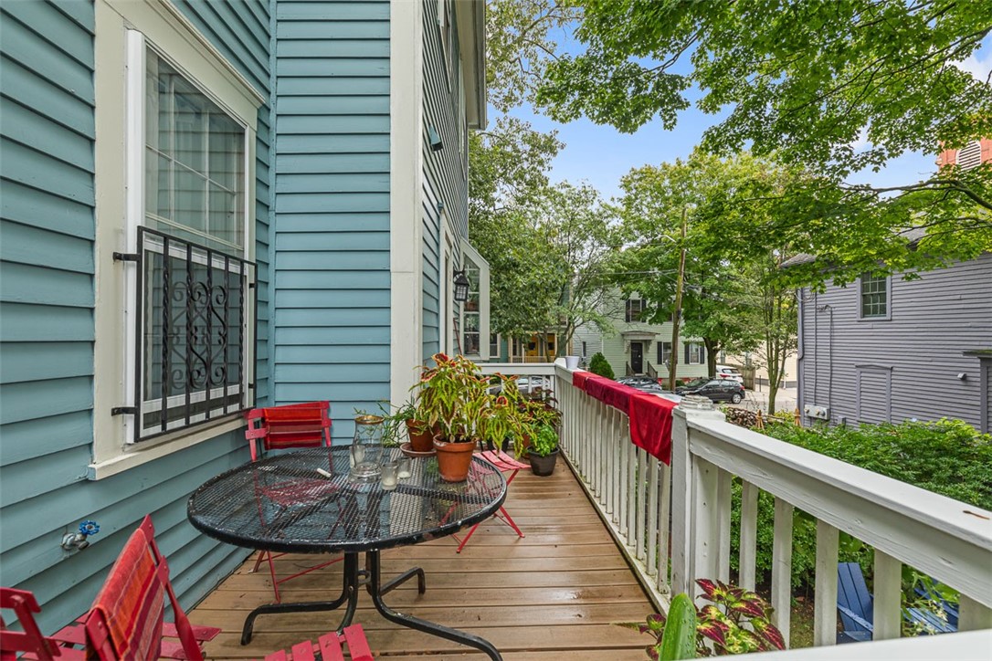 207 Williams Street 2