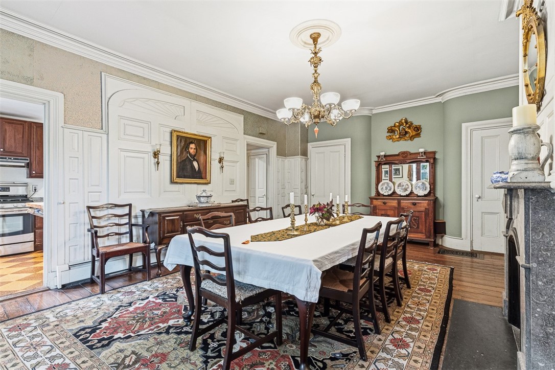 207 Williams Street 2