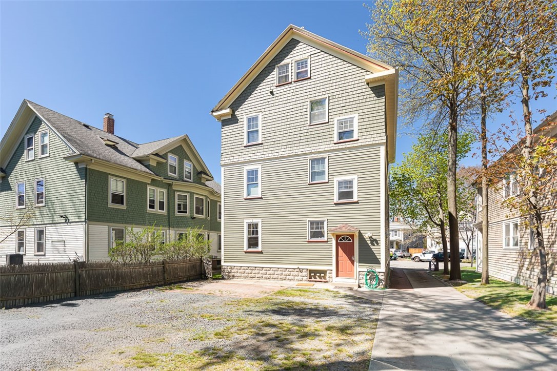 35 Exeter Street 3