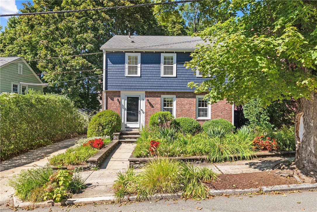 14 Creston Way