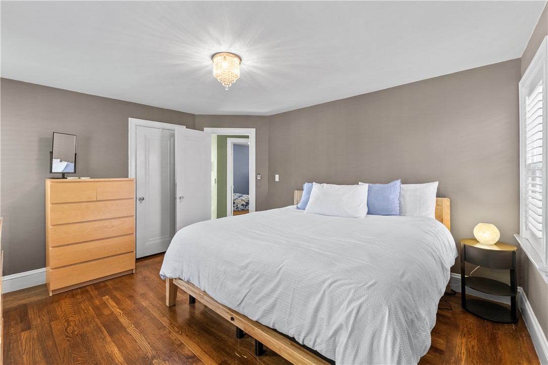 14 Creston Way