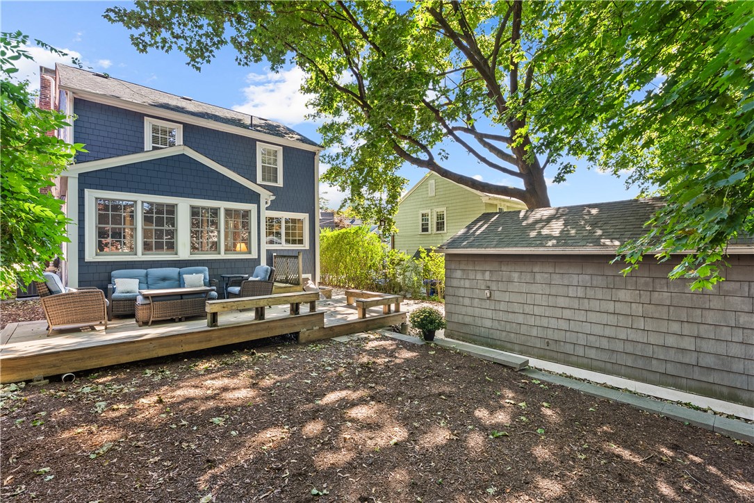 14 Creston Way