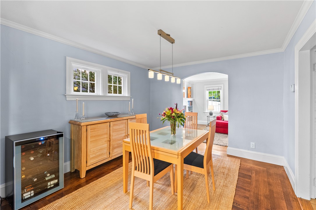14 Creston Way