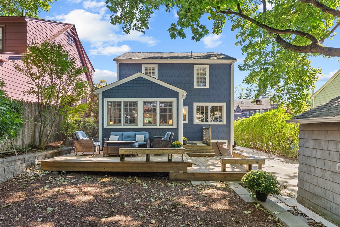 14 Creston Way