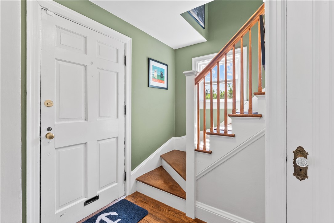 14 Creston Way