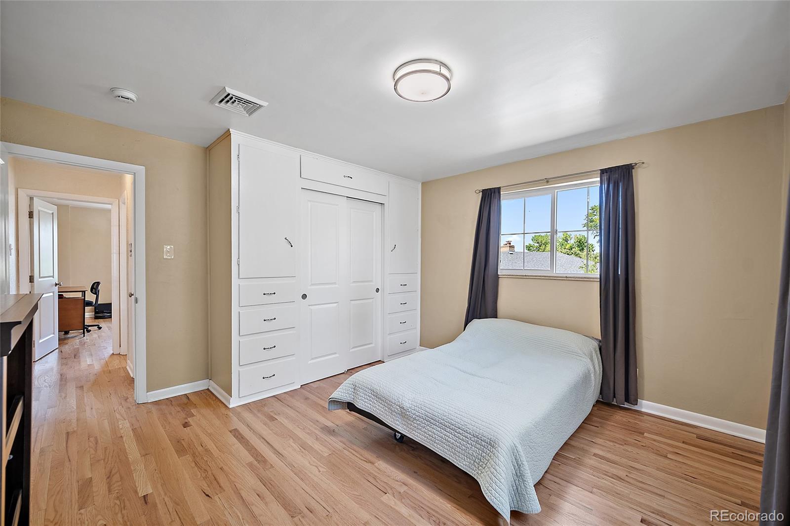 3865 Independence Court