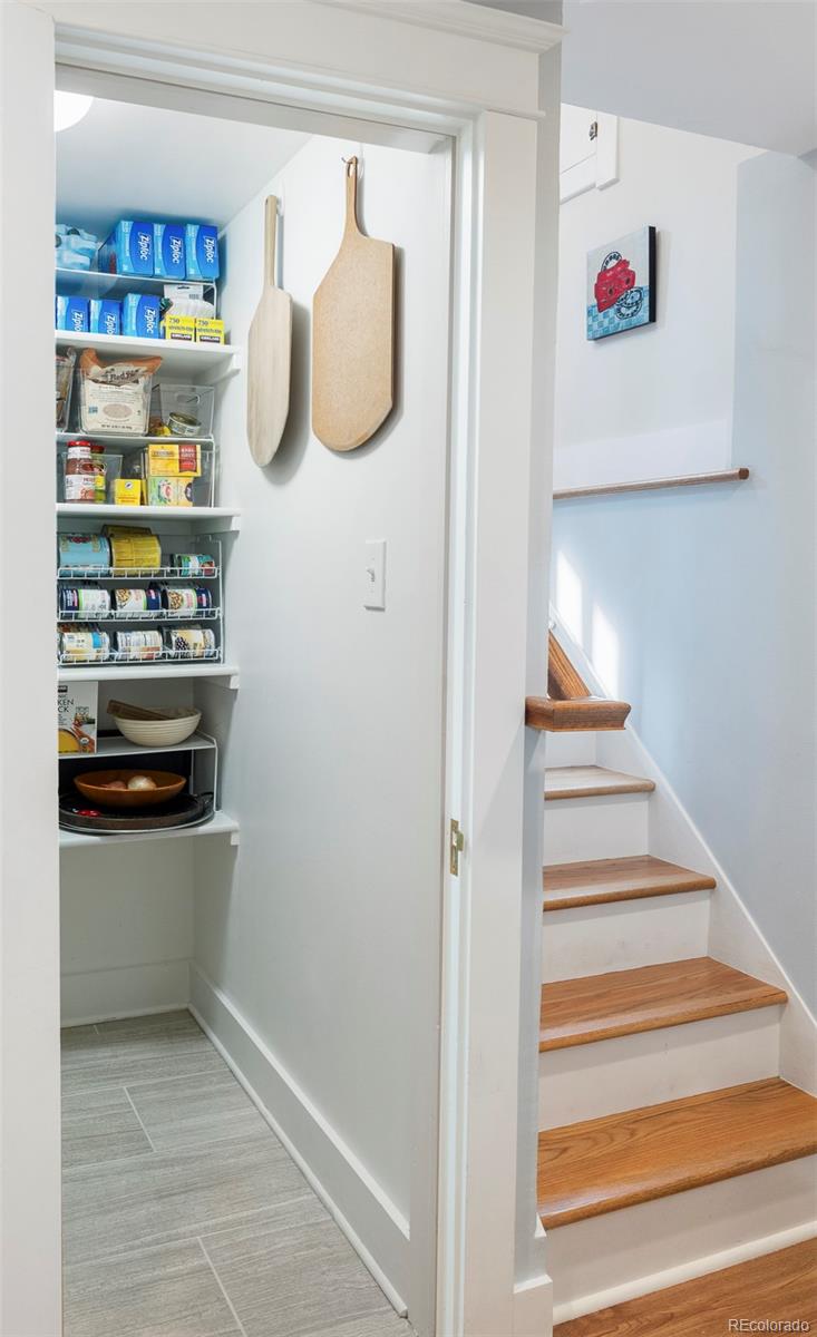 983 S Josephine Street