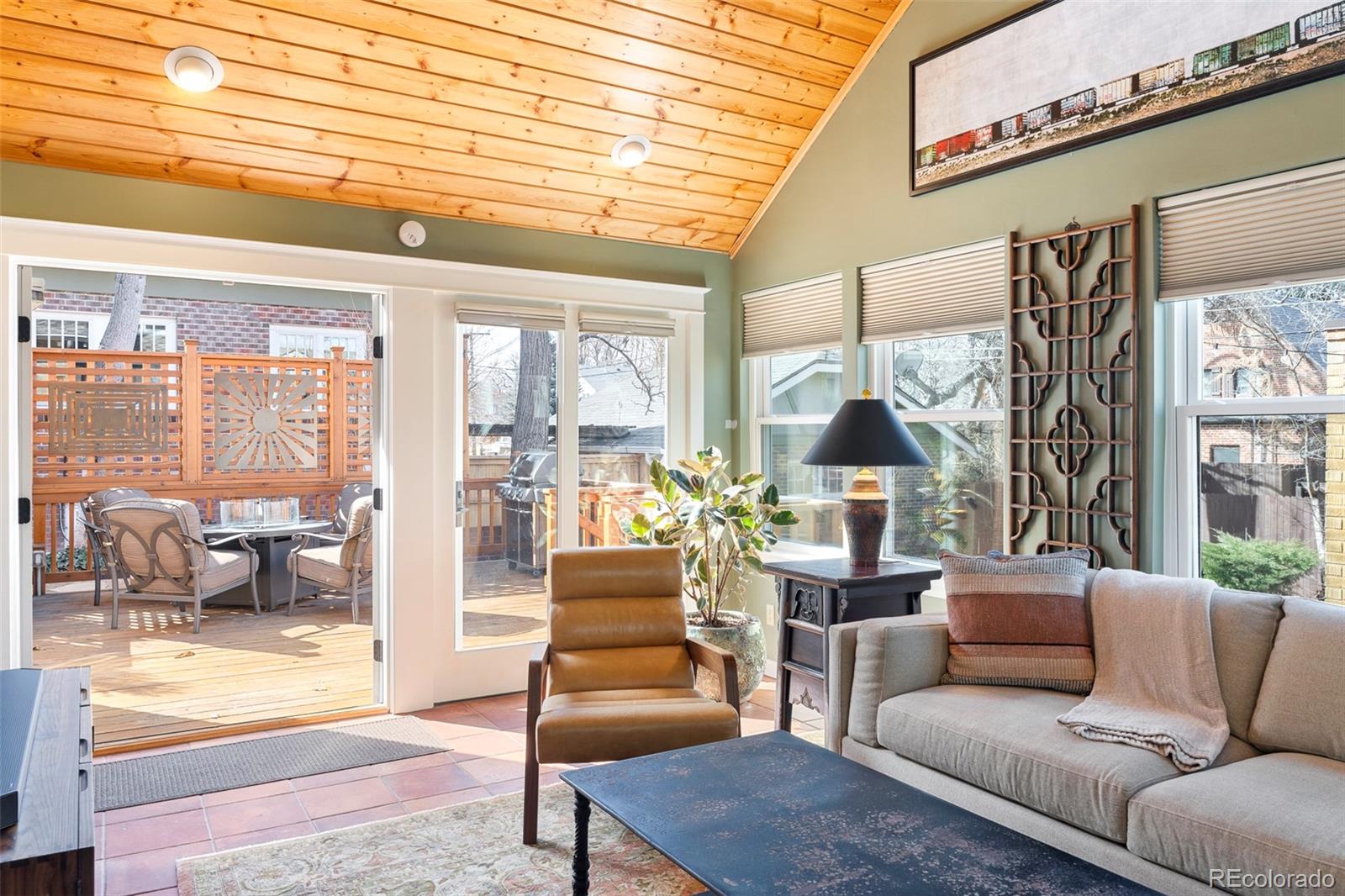 983 S Josephine Street