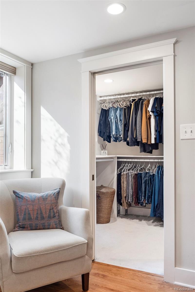 983 S Josephine Street