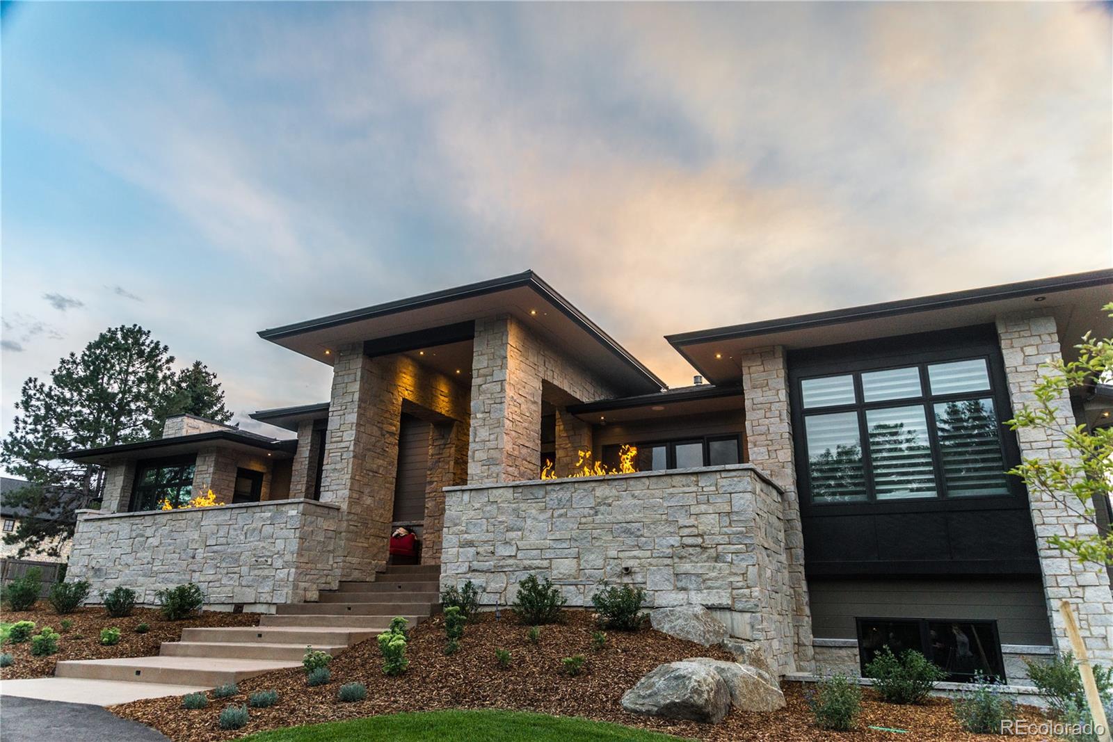 5429 S Kearney Street