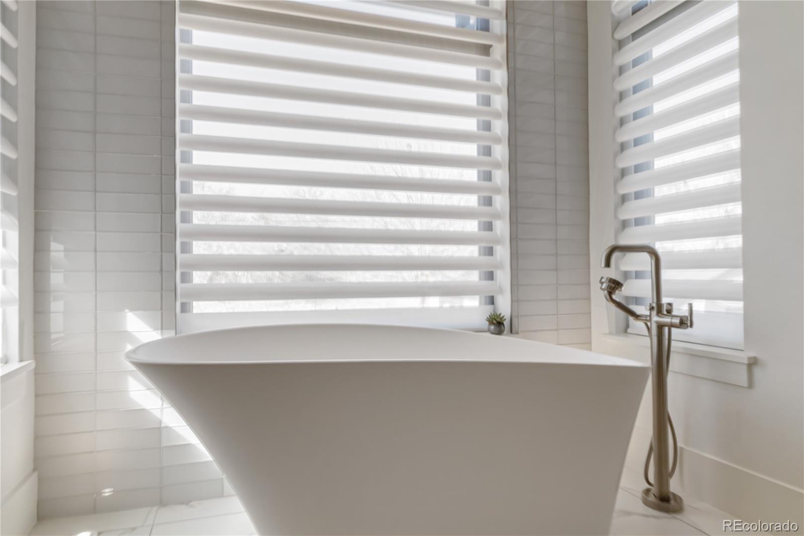 5429 S Kearney Street