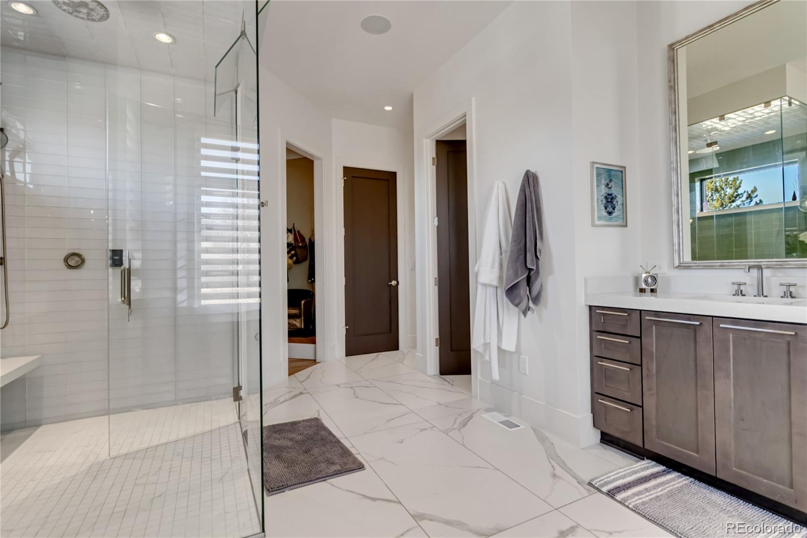 5429 S Kearney Street