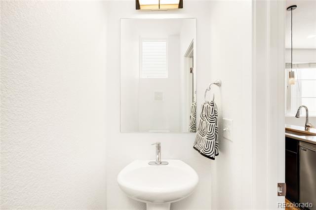 2815 W 25th Avenue Unit: 4