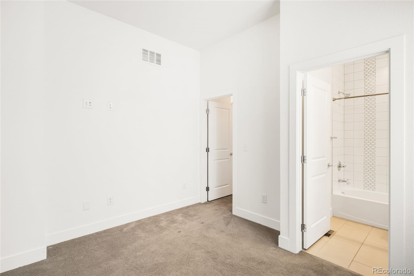 2815 W 25th Avenue Unit: 4