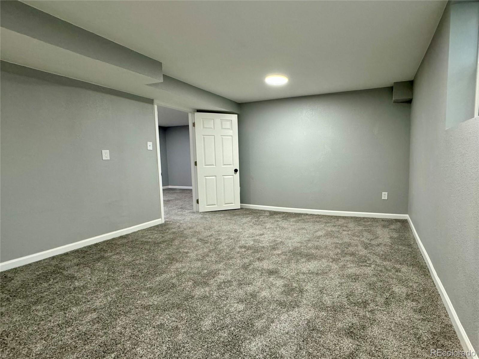 3449 W Alamo Place