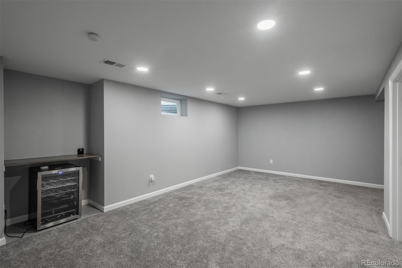 3449 W Alamo Place