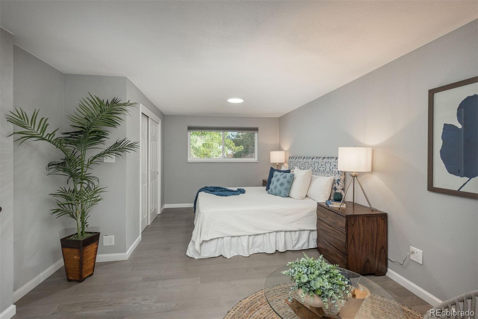 3449 W Alamo Place