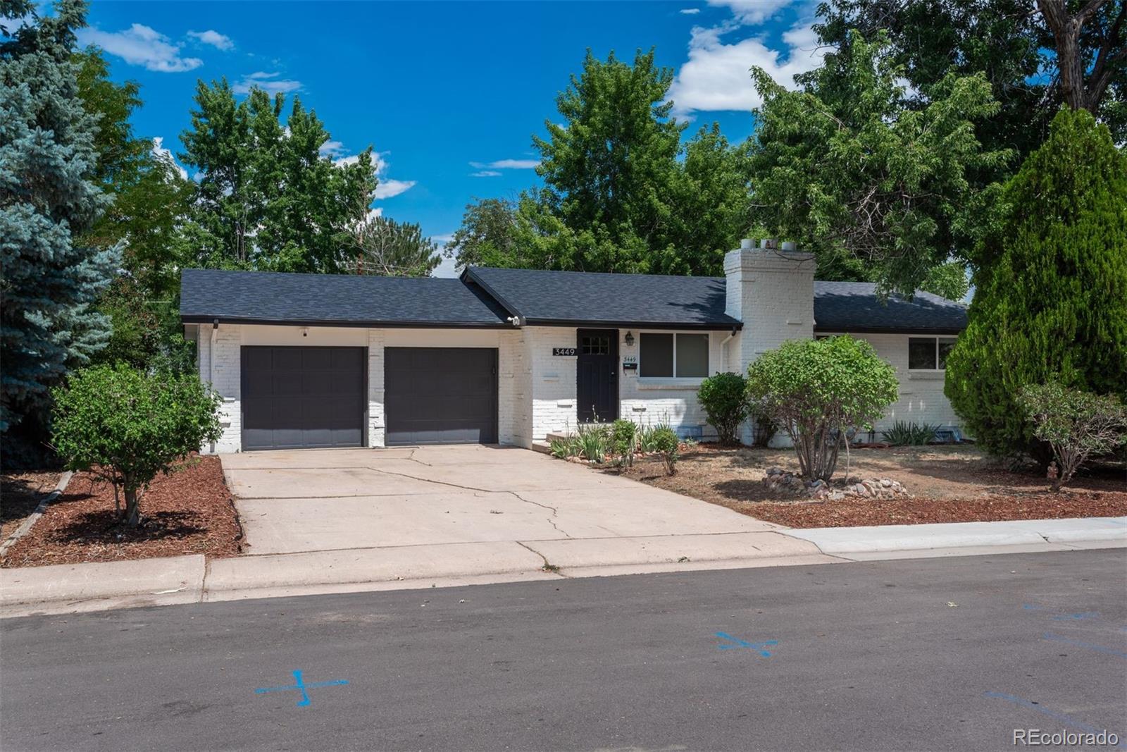 3449 W Alamo Place