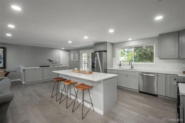 3449 W Alamo Place