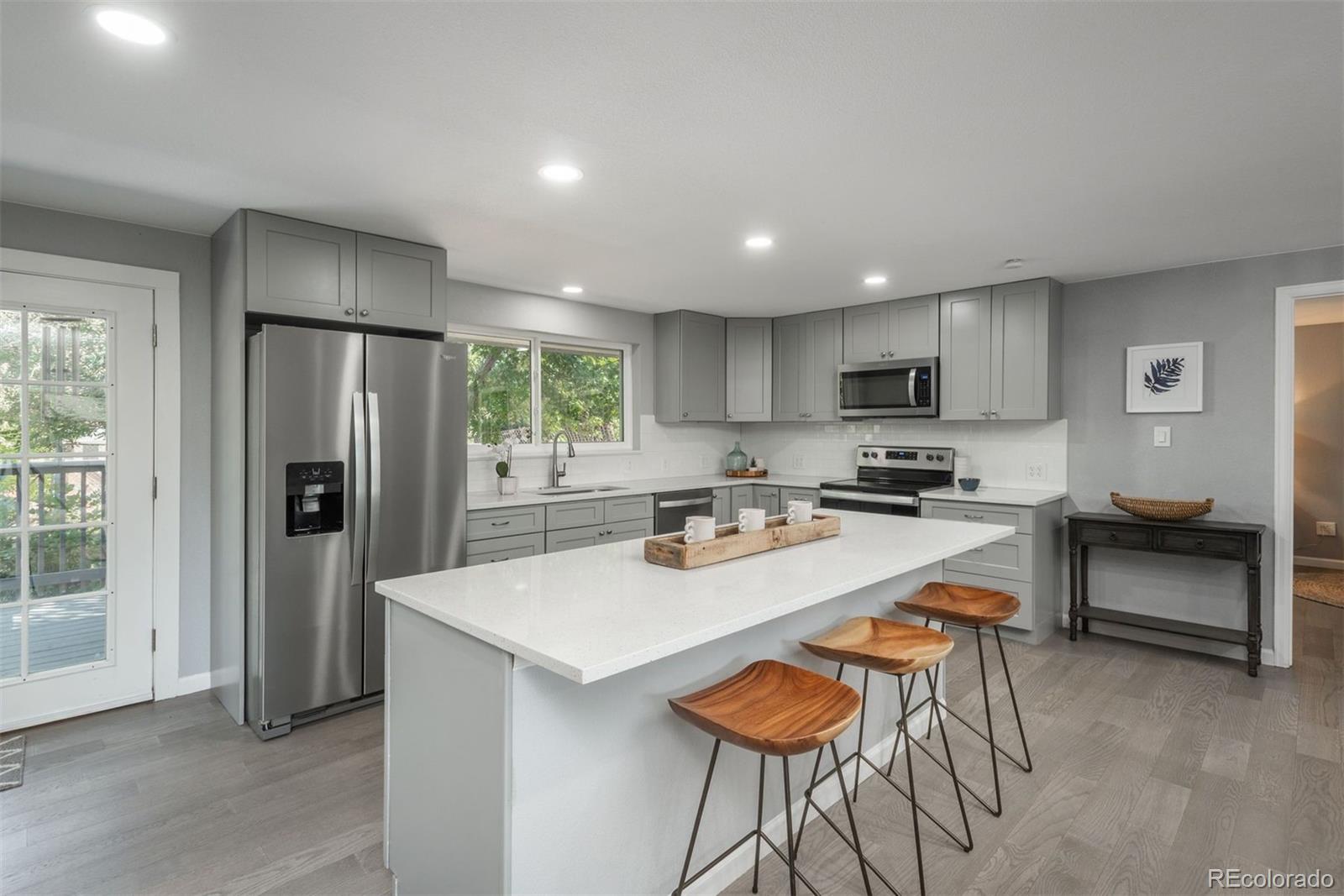 3449 W Alamo Place