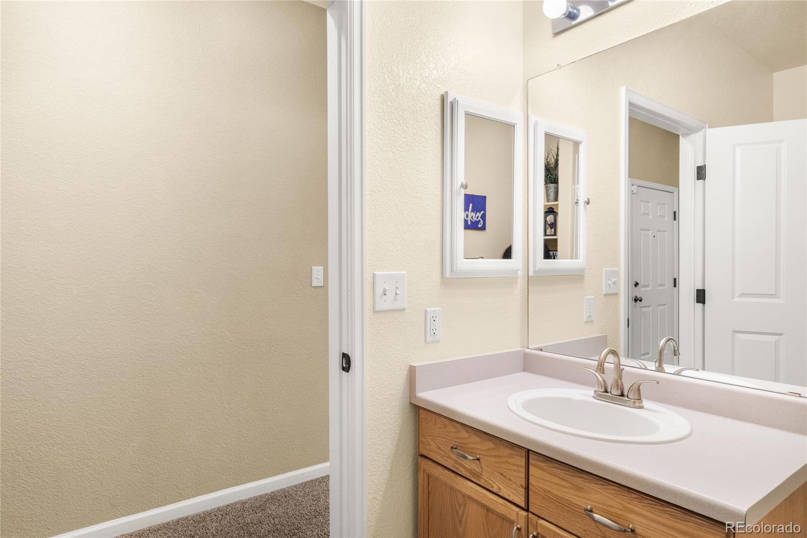 8374 S Holland Way Unit: 206