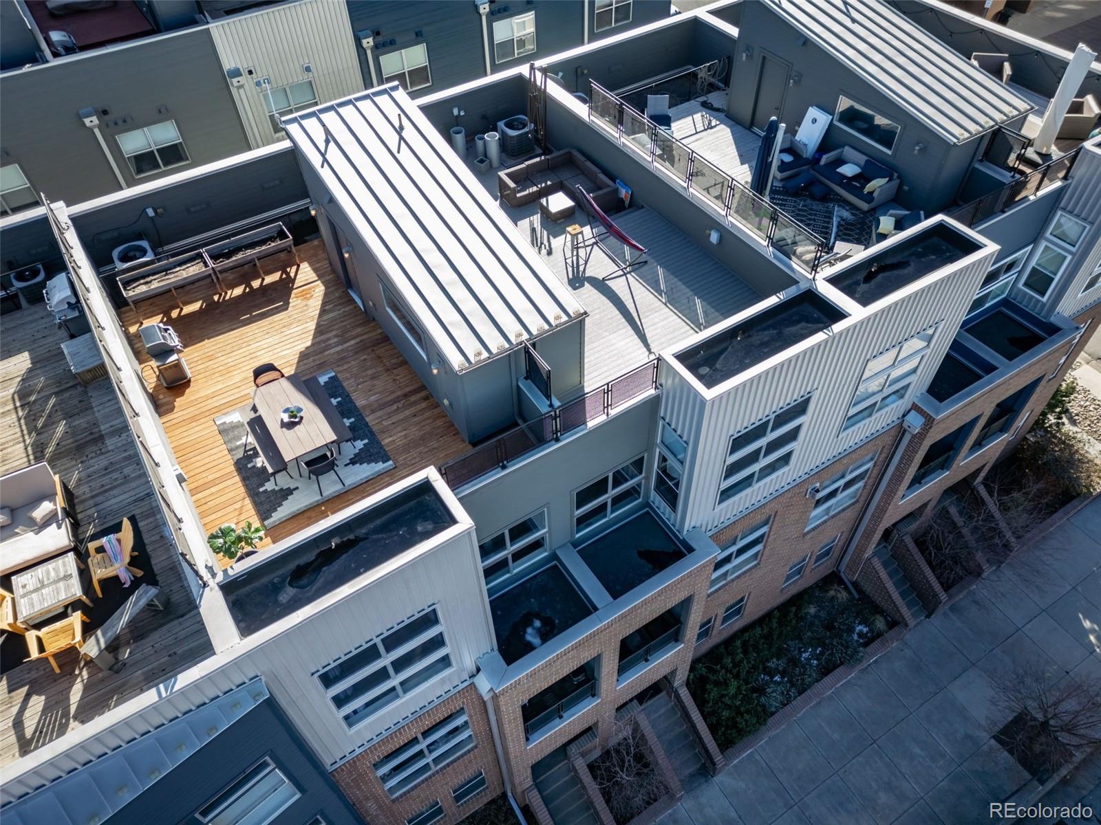 2706 Blake Street