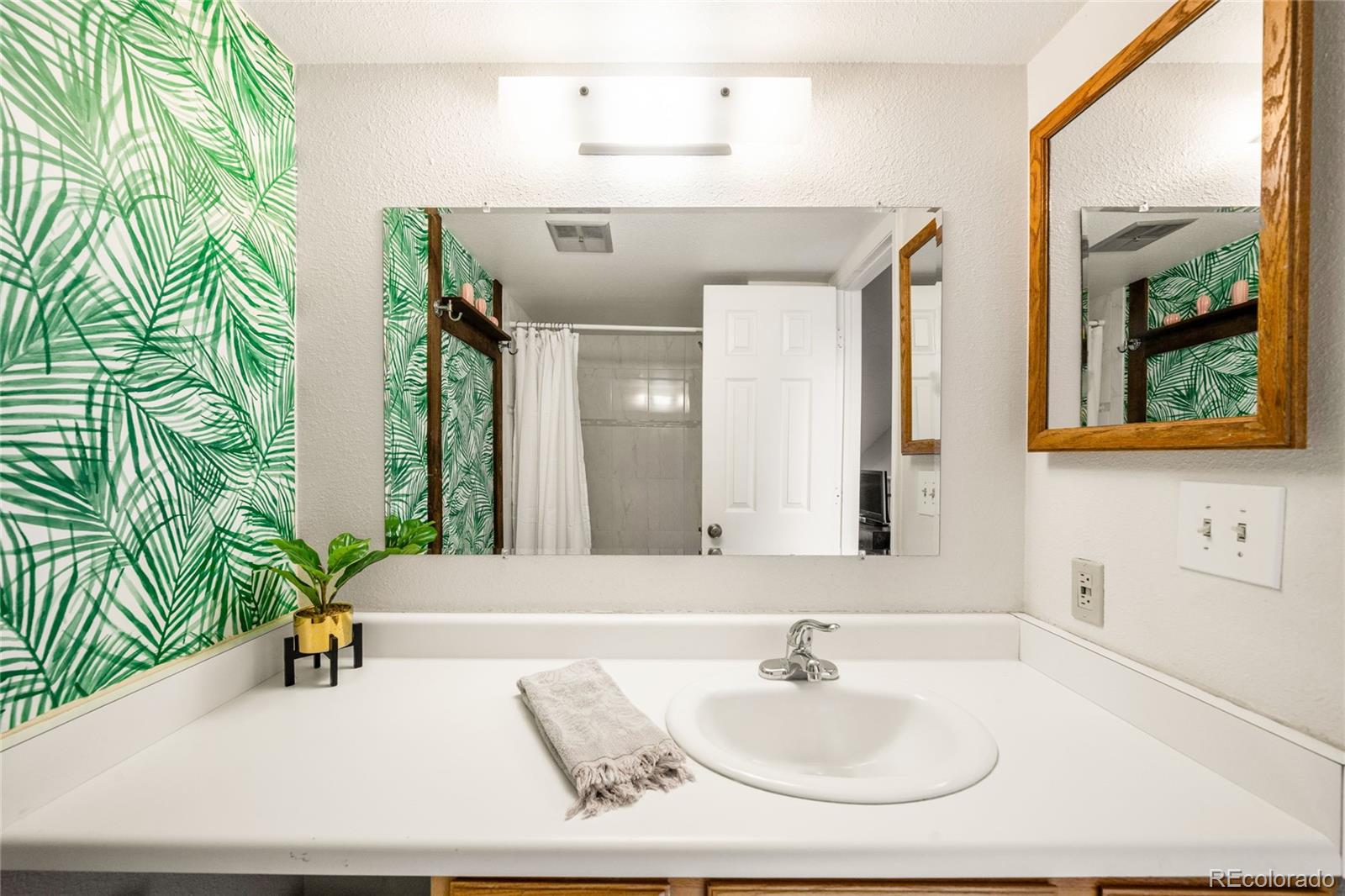 1762 S Trenton Street Unit: 6