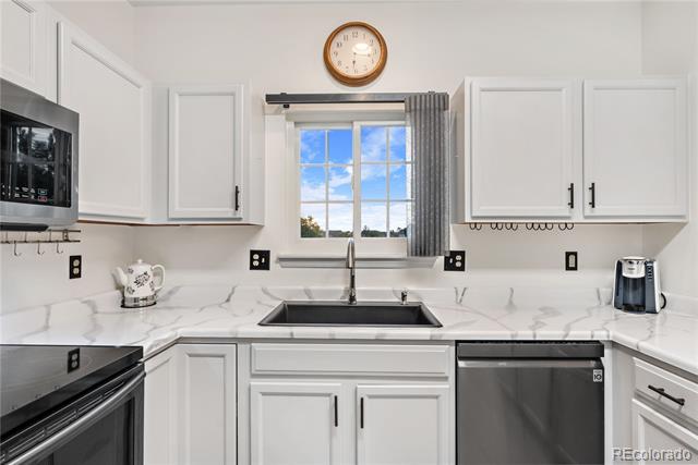 19283 E Idaho Drive Unit: 105