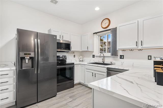 19283 E Idaho Drive Unit: 105